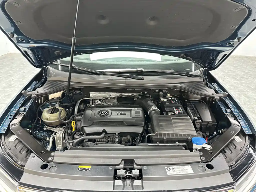 Volkswagen Tiguan L 2022 — фото 15
