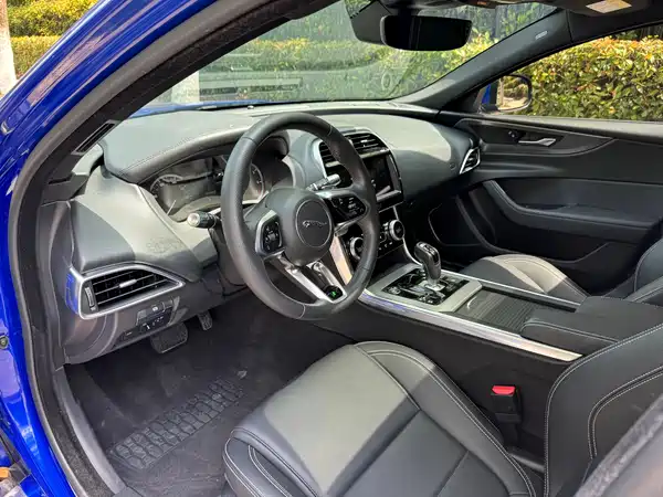 Jaguar XEL 2020