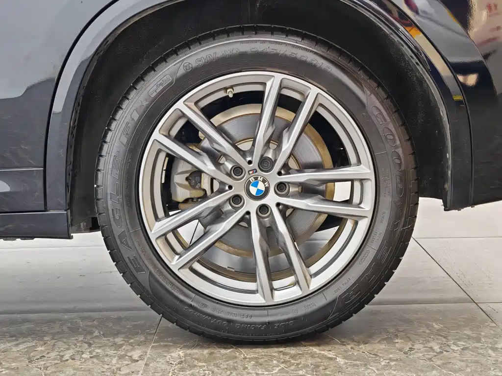 BMW X3 2021 — фото 9
