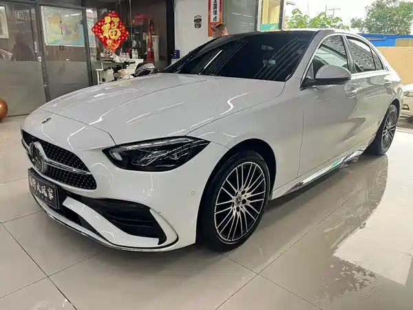 Mercedes-Benz C-Class 2025
