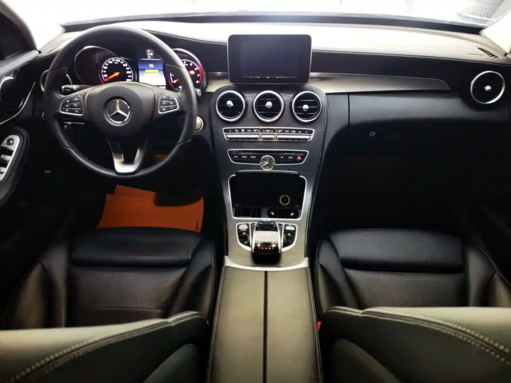 Mercedes-Benz C-Class 2018 — фото 8