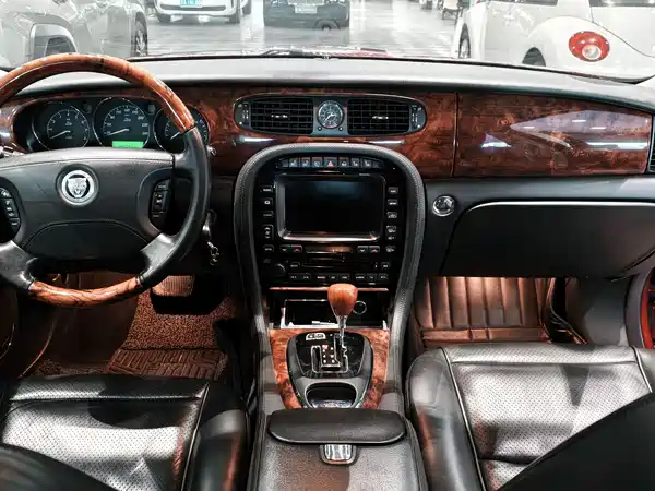 Jaguar XJ 2007