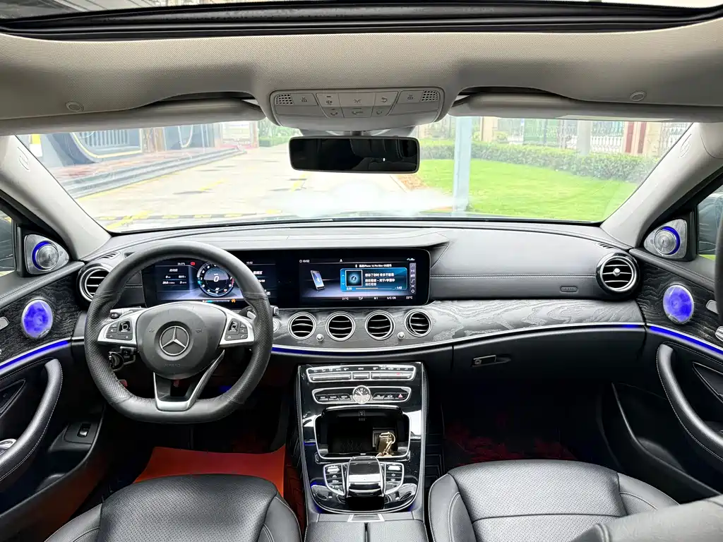 Mercedes-Benz E-Class 2018 — фото 31