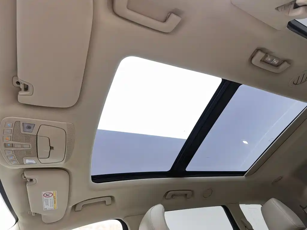 Ford Edge 2015 — фото 14