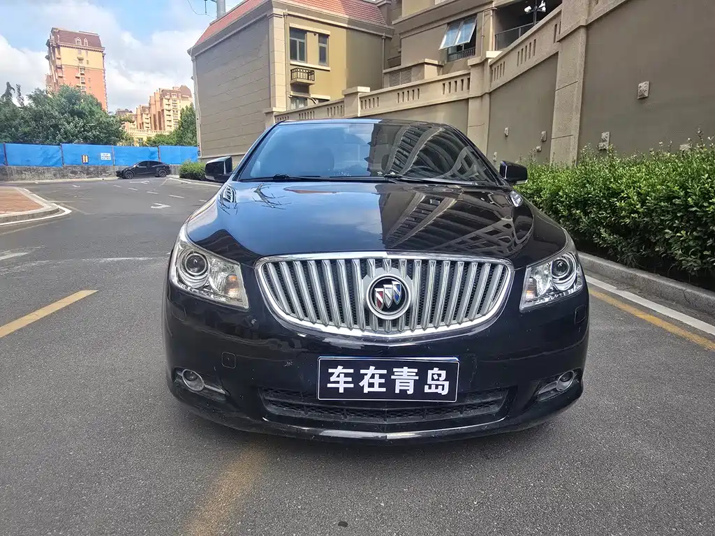 Buick LaCrosse 2012 — фото 2