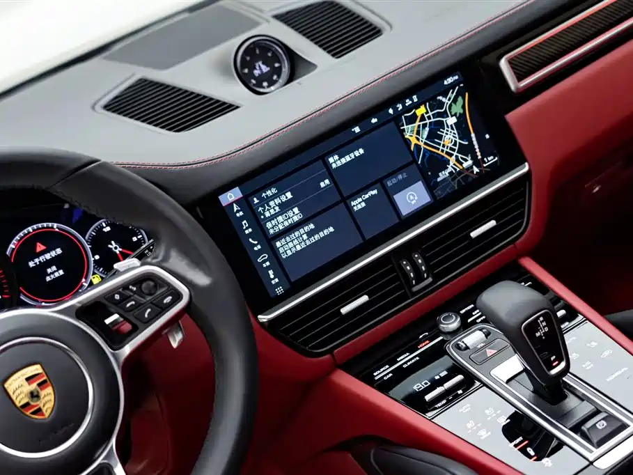 Porsche Cayenne 2020 — фото 16