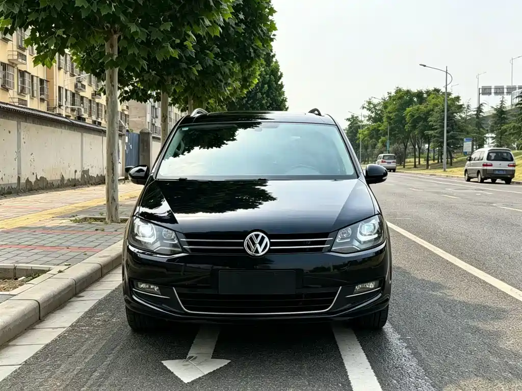 Volkswagen Sharan 2016 — фото 2