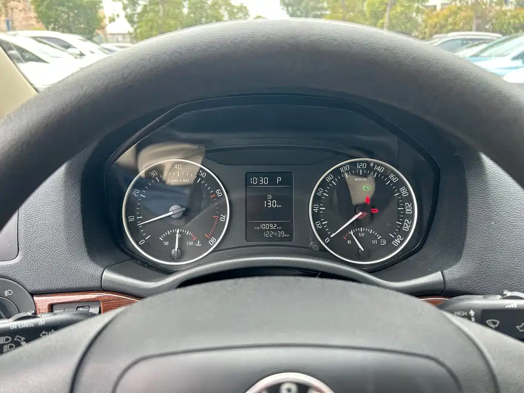 Skoda Octavia 2013 — фото 12