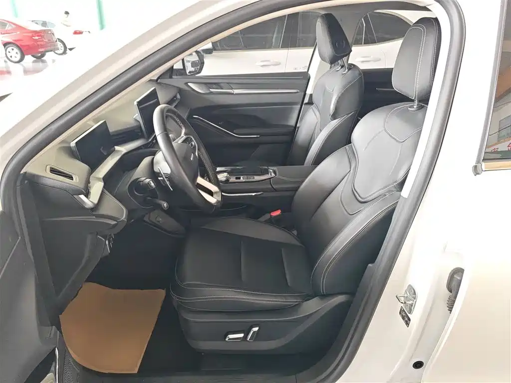 Haval H6 2023 — фото 11