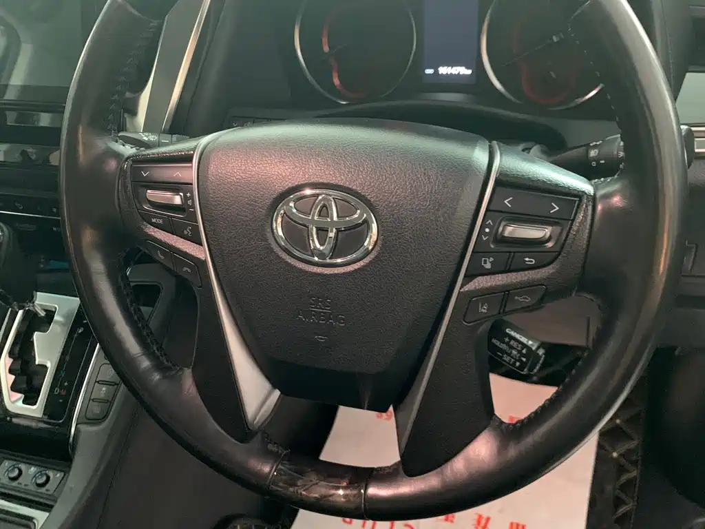 Toyota Alphard 2019 — фото 11