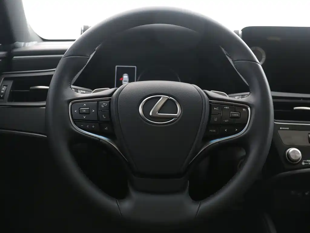 Lexus ES 2023 — фото 12