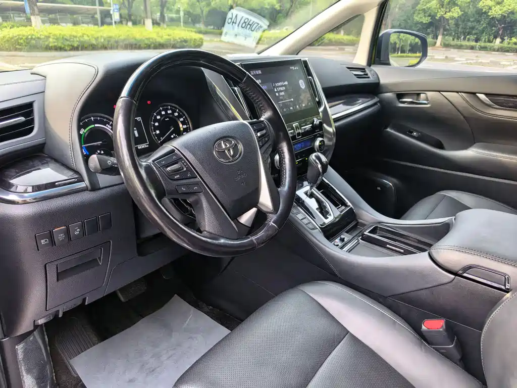 Toyota Vellfire 2021 — фото 7