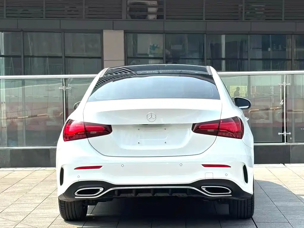 Mercedes-Benz A-Class 2023 — фото 10