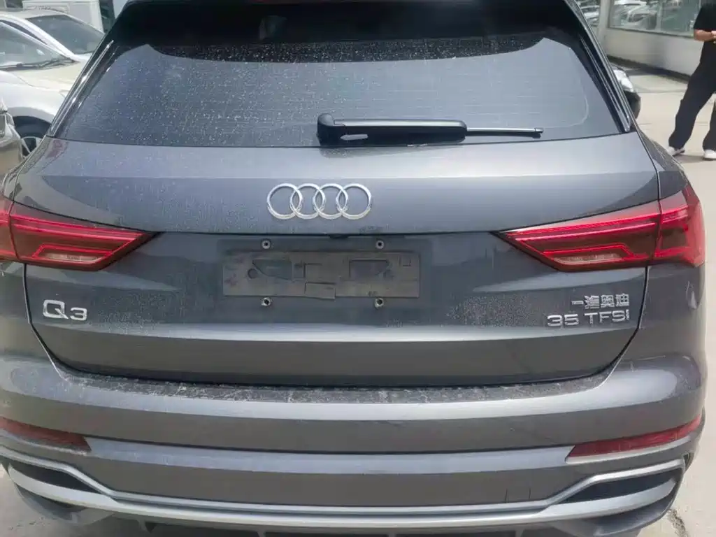 Audi Q3 2022 — фото 12
