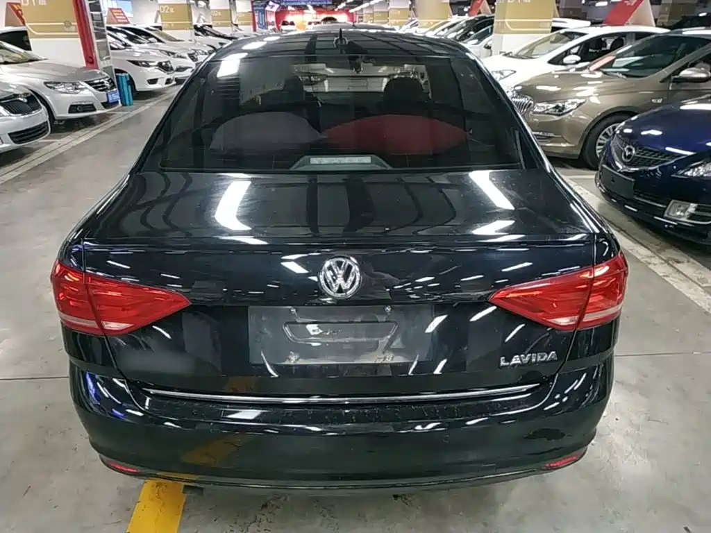 Volkswagen Lavida 2016