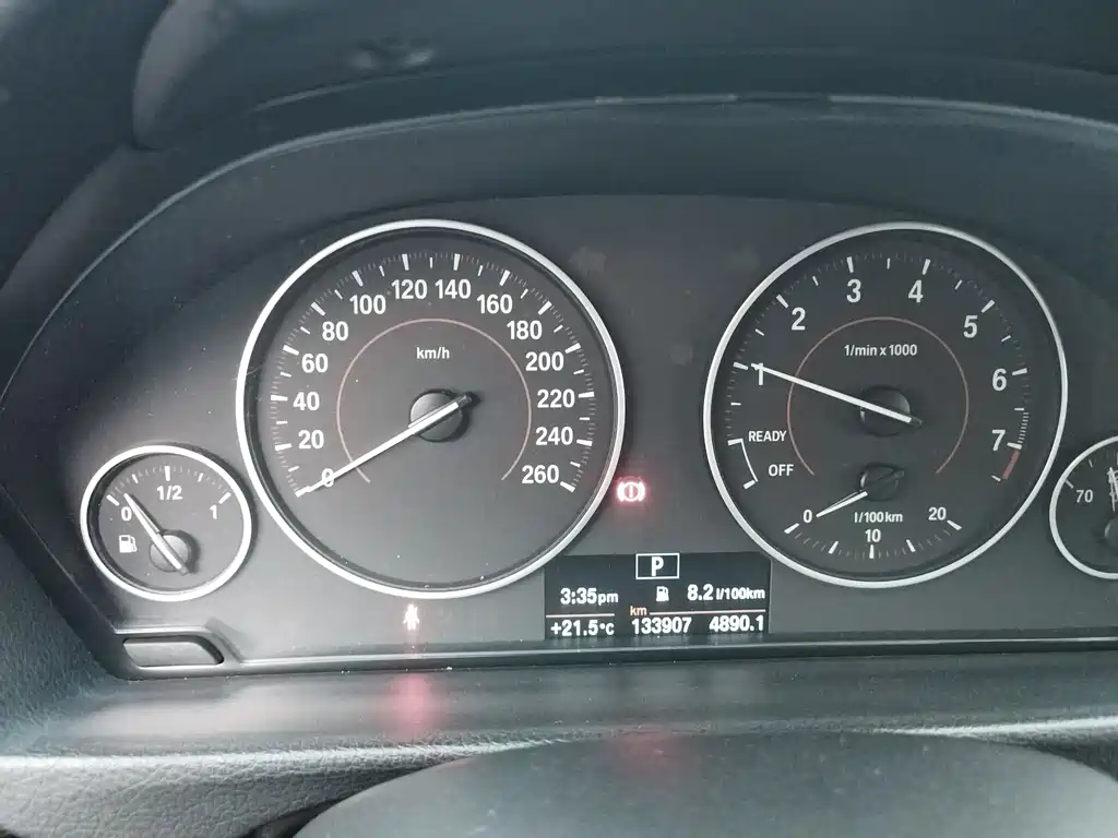 BMW 3 Series 2017 — фото 17