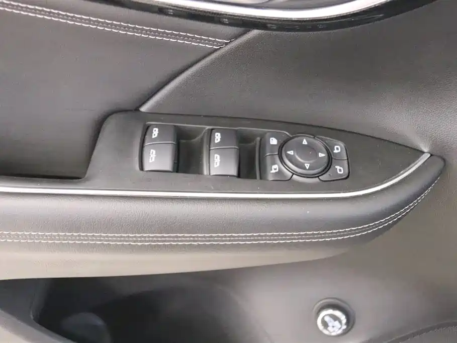 Buick Envision Plus 2022 — фото 13