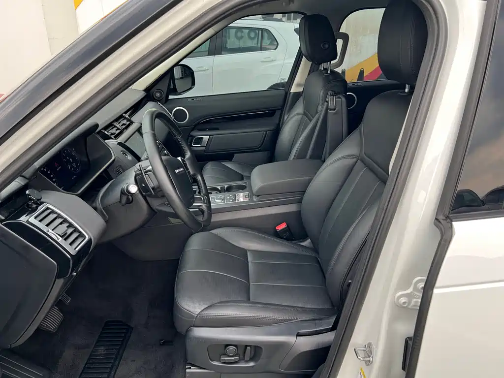Land Rover Discovery 2020 — фото 16