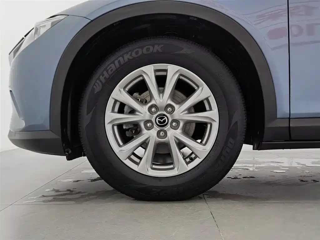Mazda CX-4 2017 — фото 17