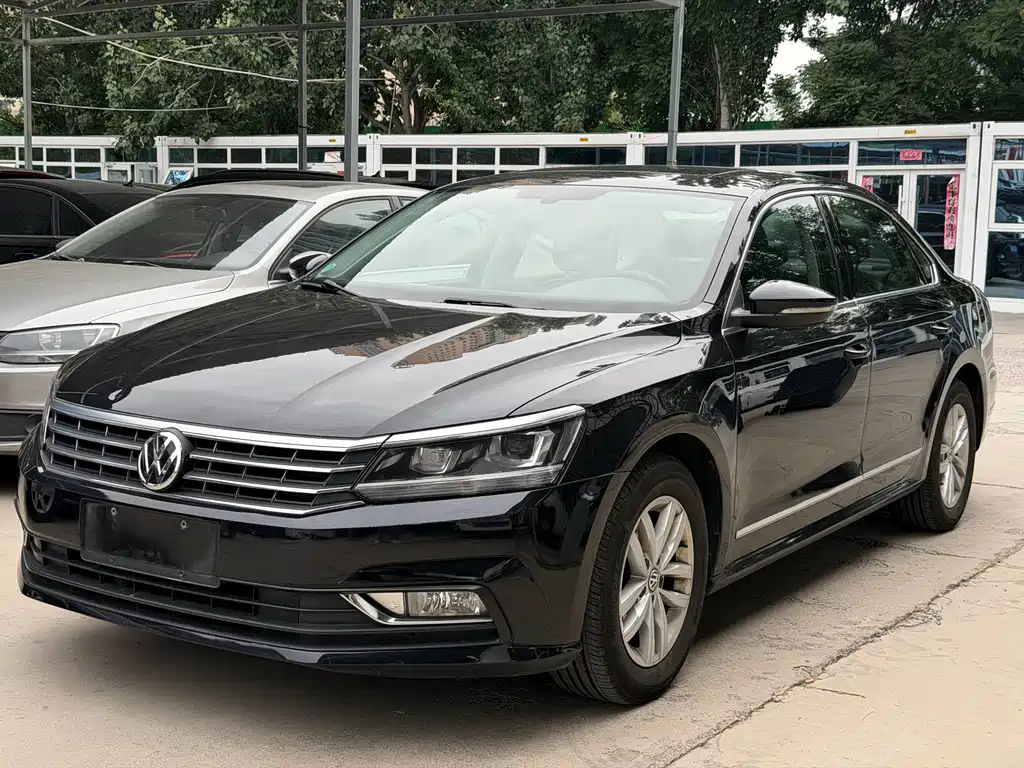 Volkswagen Passat 2016 — фото 1