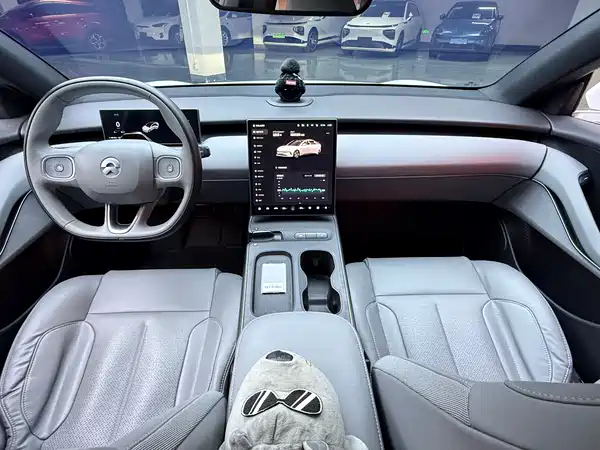 NIO ET5 2023