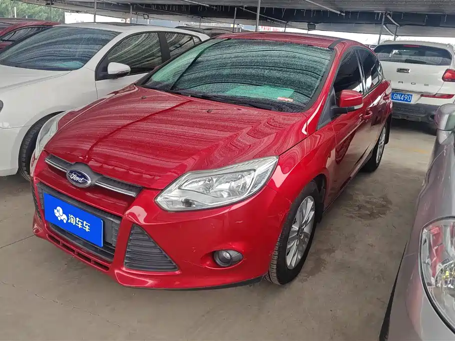 Ford Focus 2014 — фото 1