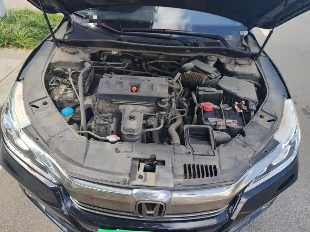 Honda Accord 2018 — фото 11