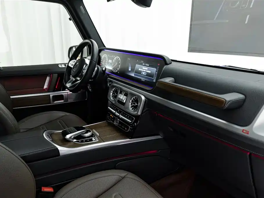 Mercedes-Benz G-Class 2022 — фото 15