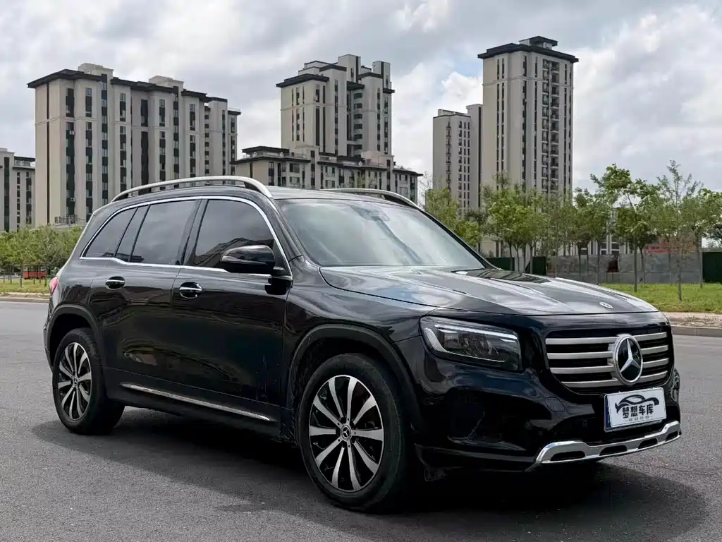Mercedes-Benz GLB 2025 — фото 3