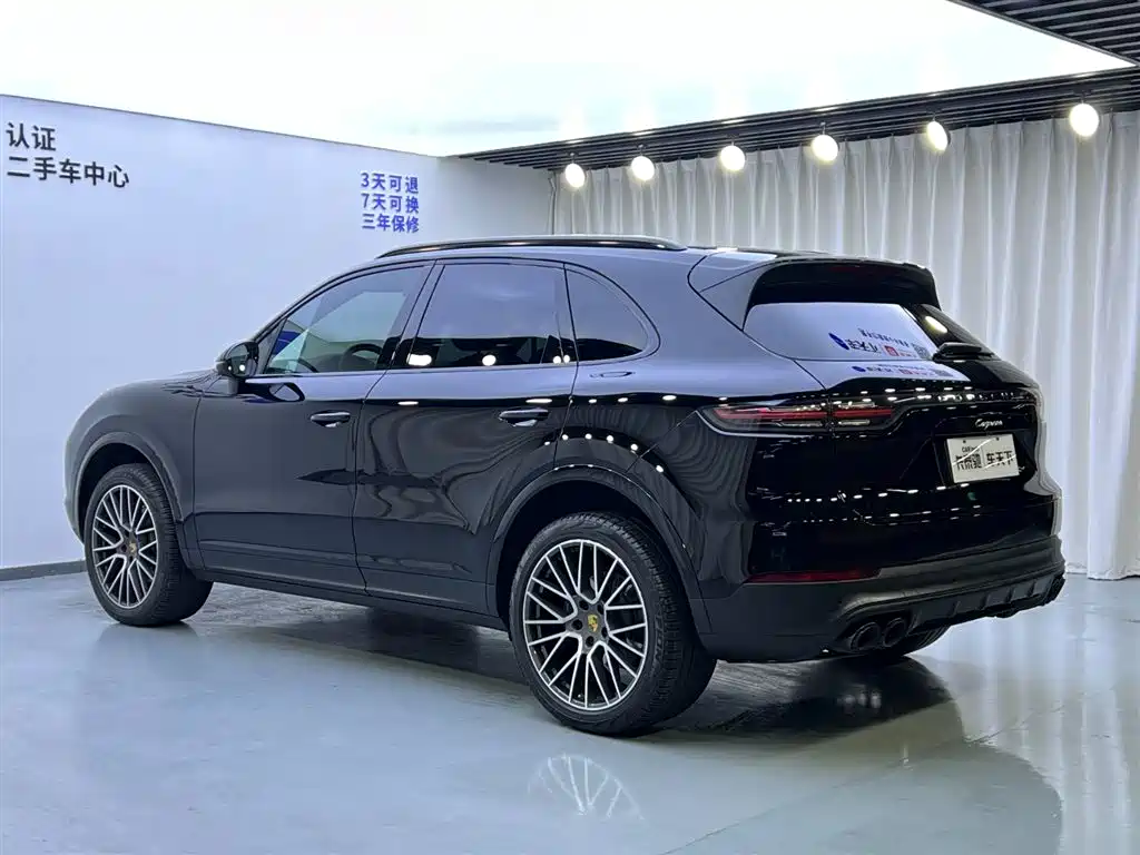 Porsche Cayenne 2020 — фото 4