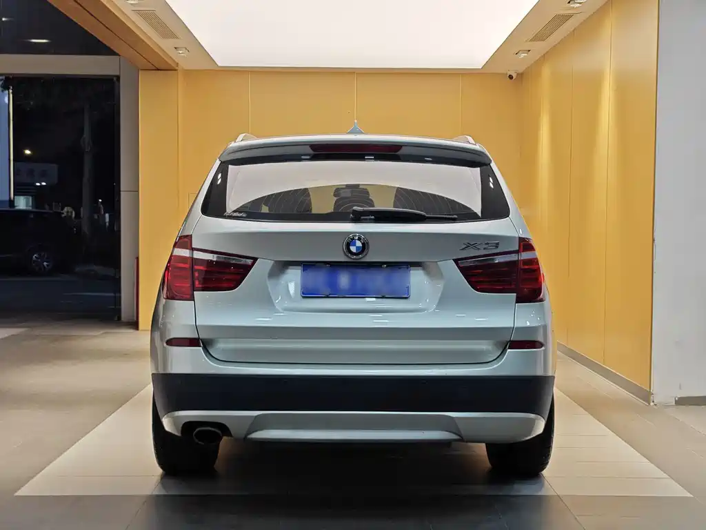 BMW X3 2013 — фото 29