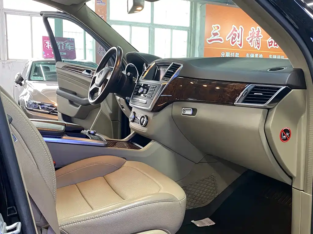Mercedes-Benz M-Class 2014 — фото 11