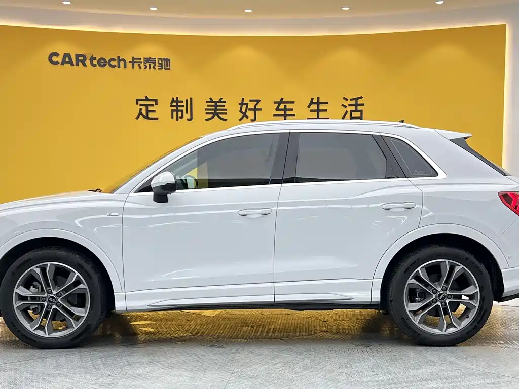 Audi Q3 2024 — фото 27