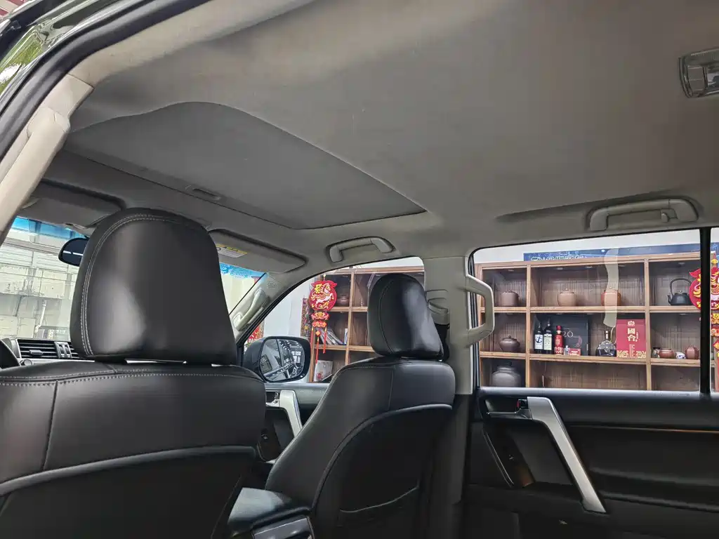 Toyota Prado 2016 — фото 10