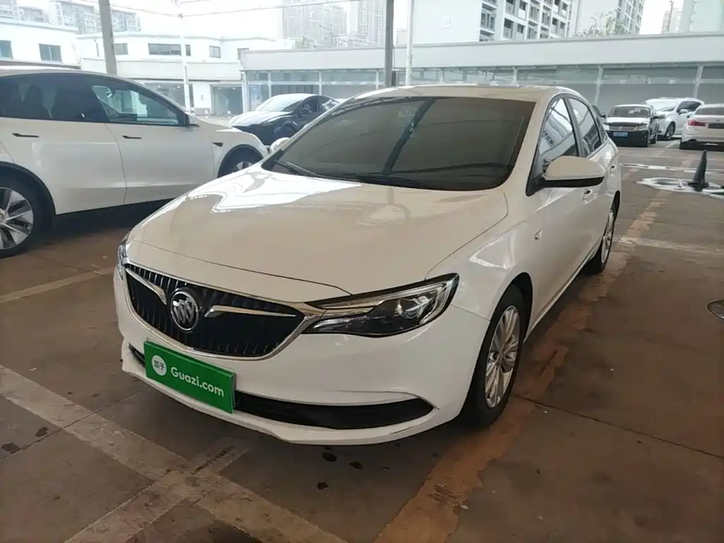 Buick Excelle GT 2022 — фото 1