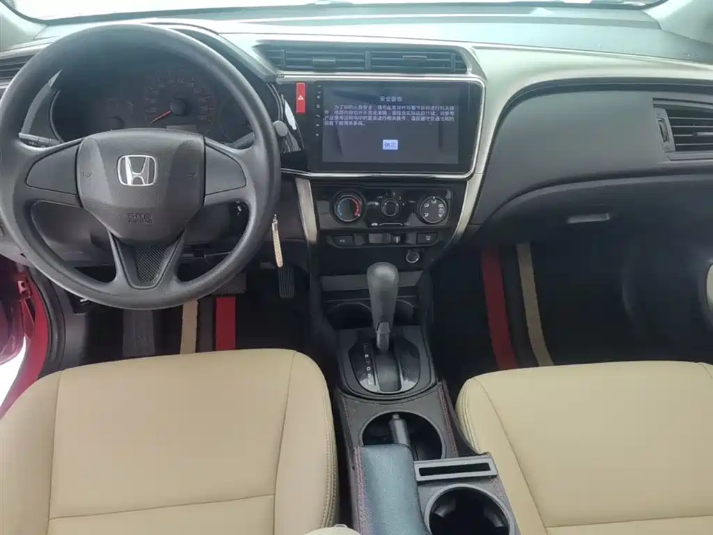 Honda City 2017 — фото 10