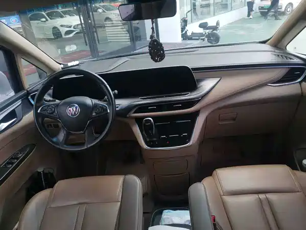 Buick GL8 2021