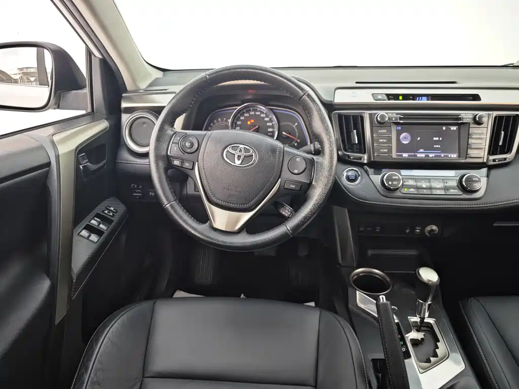 Toyota RAV4 2014 — фото 19