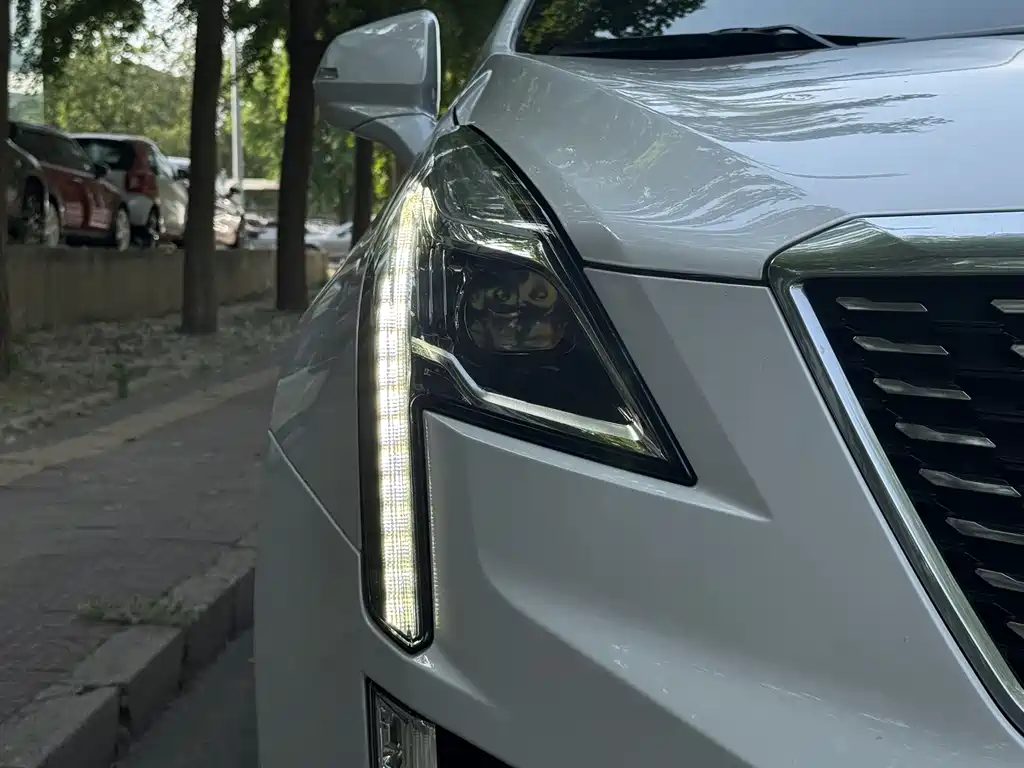 Cadillac XT5 2022 — фото 30