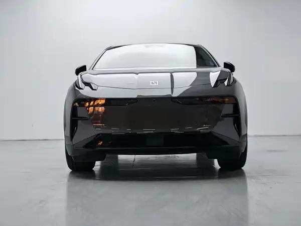 Zeekr X 2025