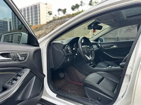 Mercedes-Benz GLA 2019