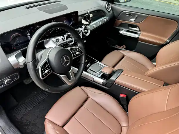 Mercedes-Benz GLB 2021