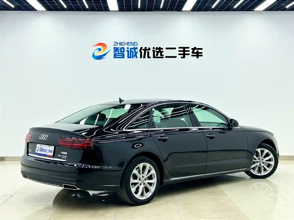 Audi A6L 2017 — фото 24