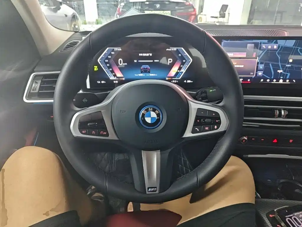 BMW i3 2024 — фото 11
