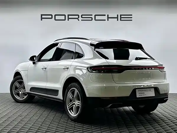 Porsche Macan 2022