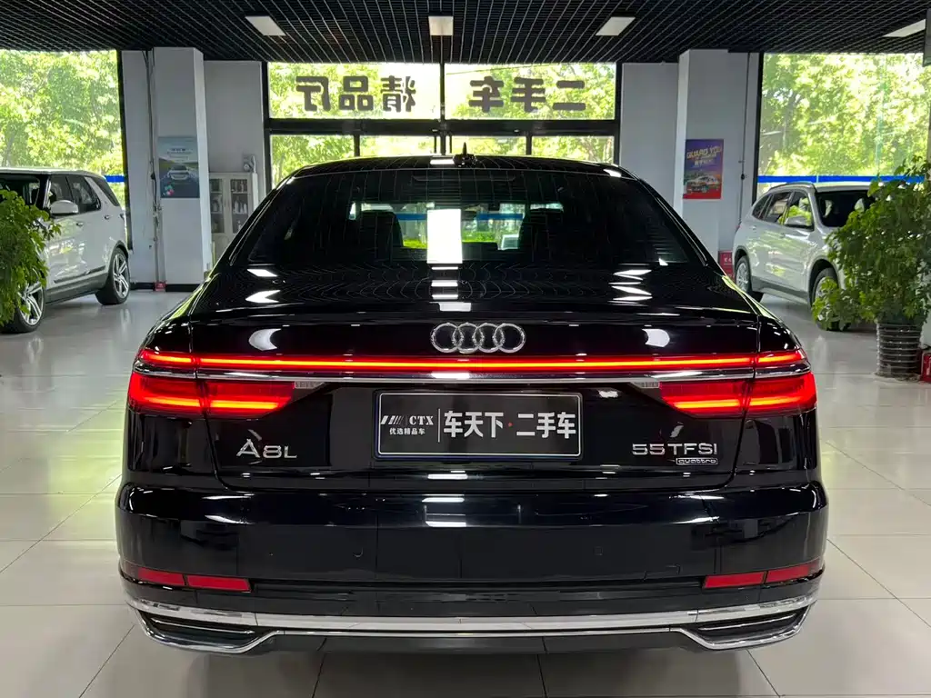 Audi A8 2019 — фото 5