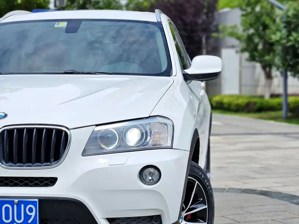 BMW X3 2012 — фото 23