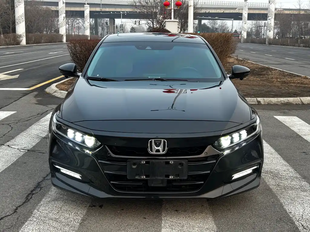 Honda Accord 2019 — фото 2