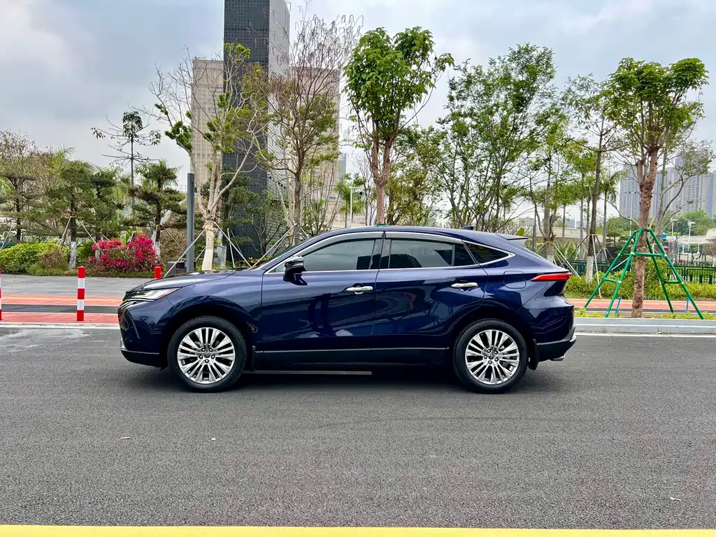 Toyota Harrier 2022 — фото 32