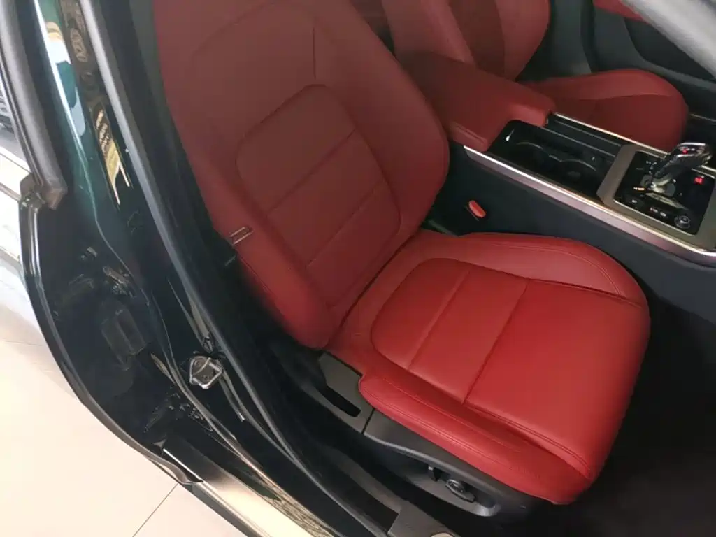 Jaguar XEL 2023 — фото 25